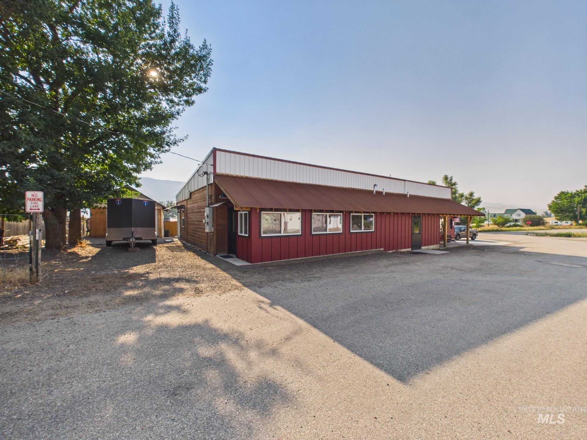 22001 Sweet Ola Hwy, Ola, Idaho 83657, 2 Bedrooms, Business/Commercial For Sale, Price $650,000,MLS 98996256