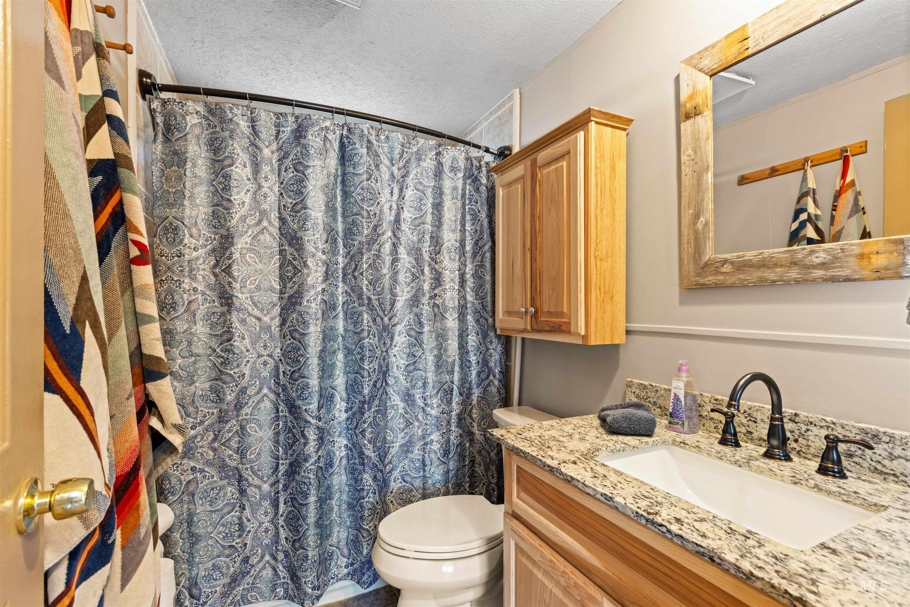 6470 Sunrise Ave, Nampa, Idaho 83686, 3 Bedrooms, 2 Bathrooms, Residential For Sale, Price $799,000, 98996257