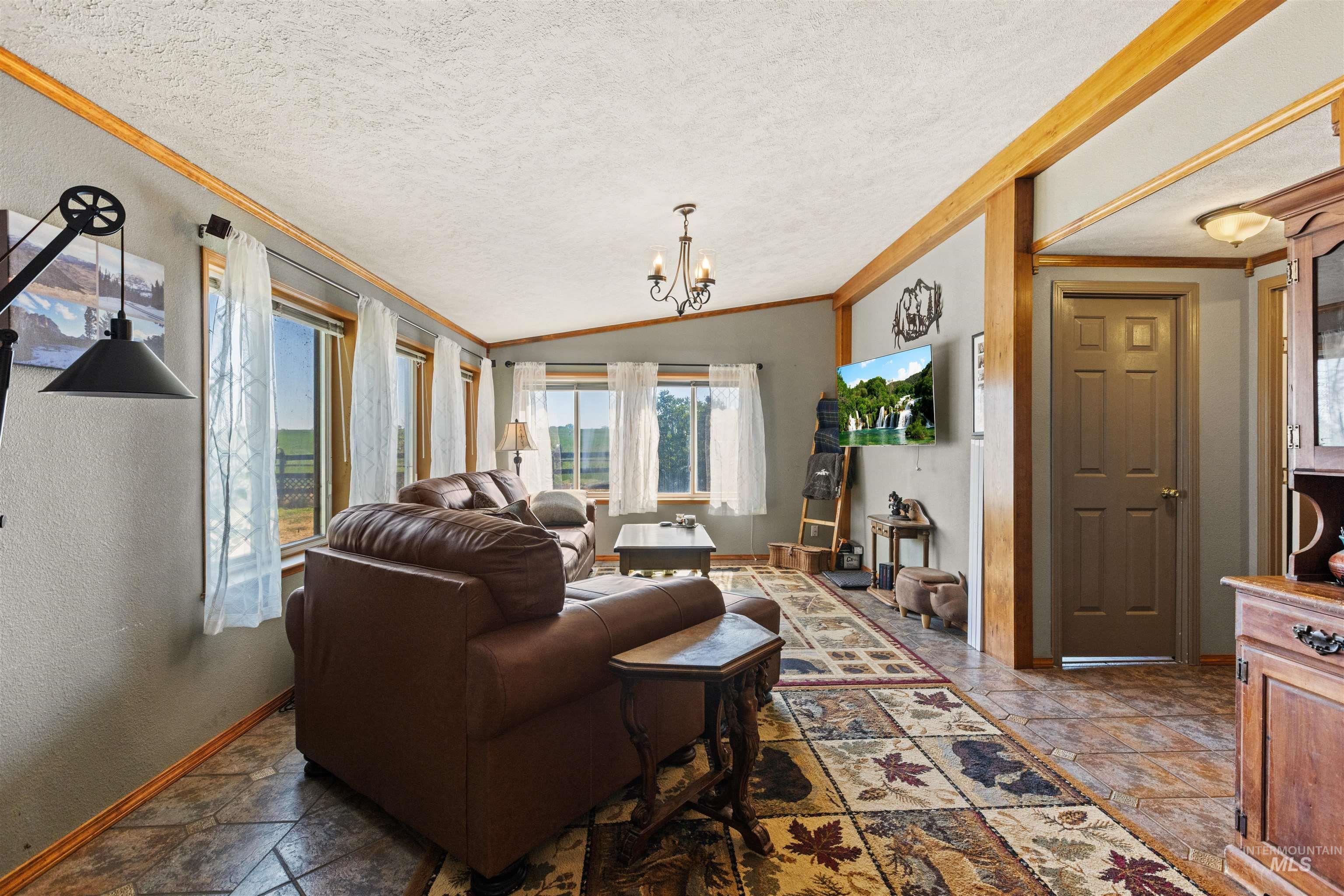 6470 Sunrise Ave, Nampa, Idaho 83686, 3 Bedrooms, 2 Bathrooms, Residential For Sale, Price $799,000, 98996257