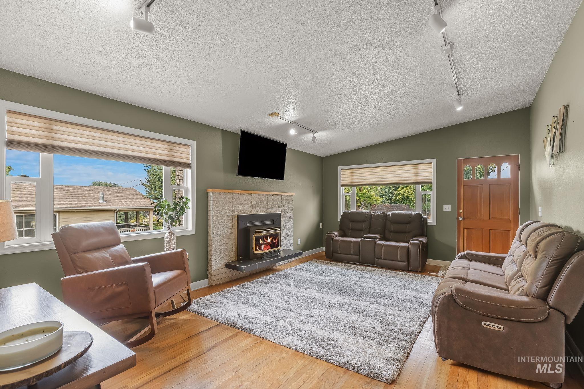 1734 Burrell Ave, Lewiston, Idaho 83501, 4 Bedrooms, 2 Bathrooms, Residential For Sale, Price $599,900, 98996261
