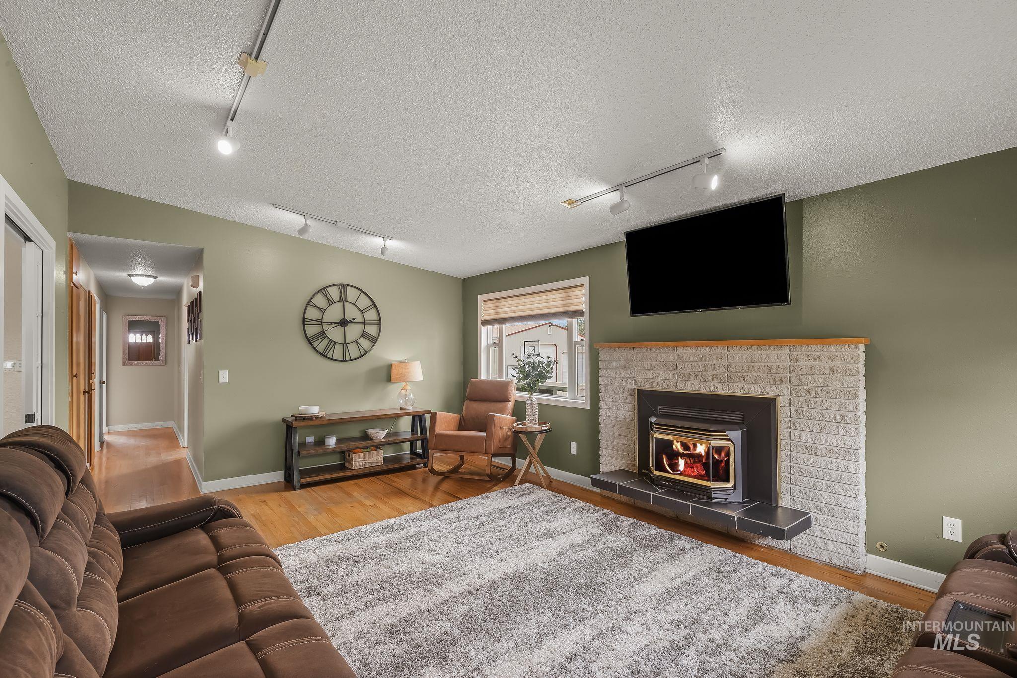 1734 Burrell Ave, Lewiston, Idaho 83501, 4 Bedrooms, 2 Bathrooms, Residential For Sale, Price $599,900, 98996261