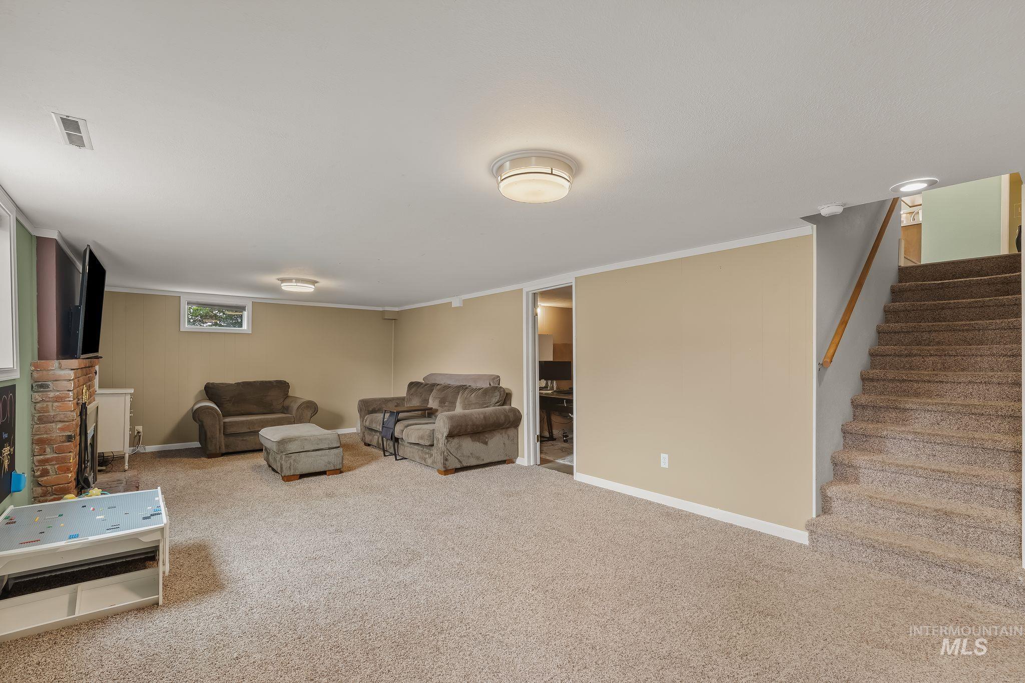 1734 Burrell Ave, Lewiston, Idaho 83501, 4 Bedrooms, 2 Bathrooms, Residential For Sale, Price $599,900, 98996261