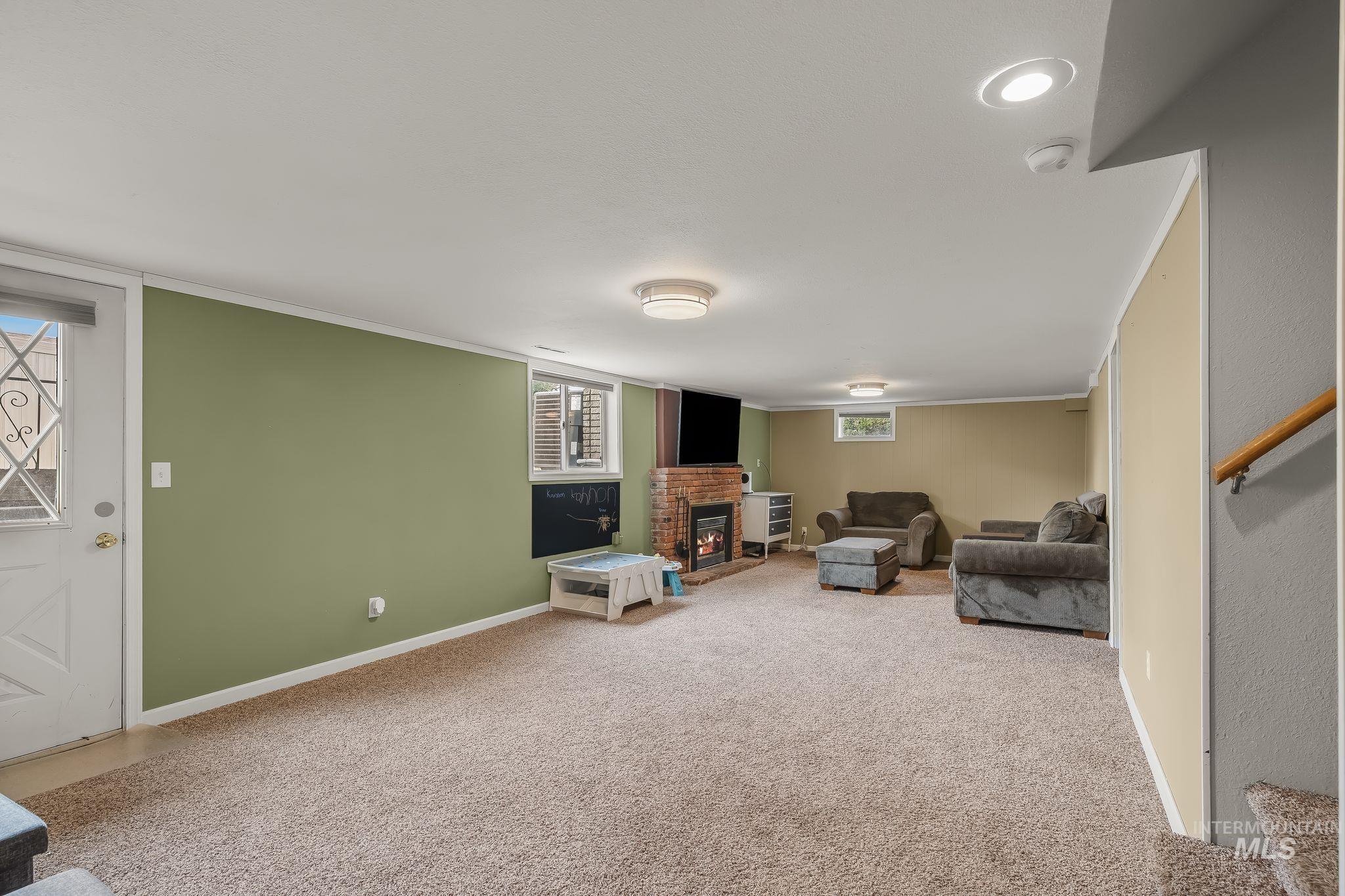 1734 Burrell Ave, Lewiston, Idaho 83501, 4 Bedrooms, 2 Bathrooms, Residential For Sale, Price $599,900, 98996261