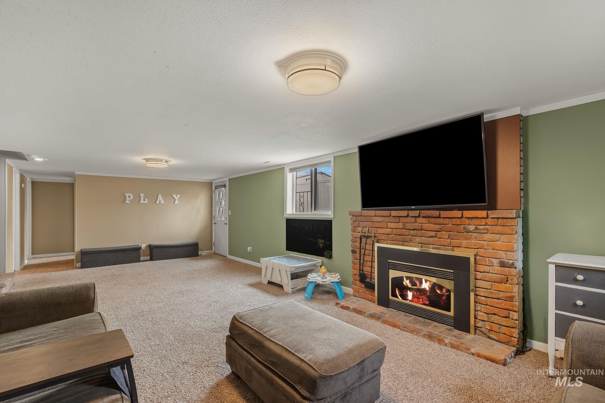 1734 Burrell Ave, Lewiston, Idaho 83501, 4 Bedrooms, 2 Bathrooms, Residential For Sale, Price $599,900, 98996261