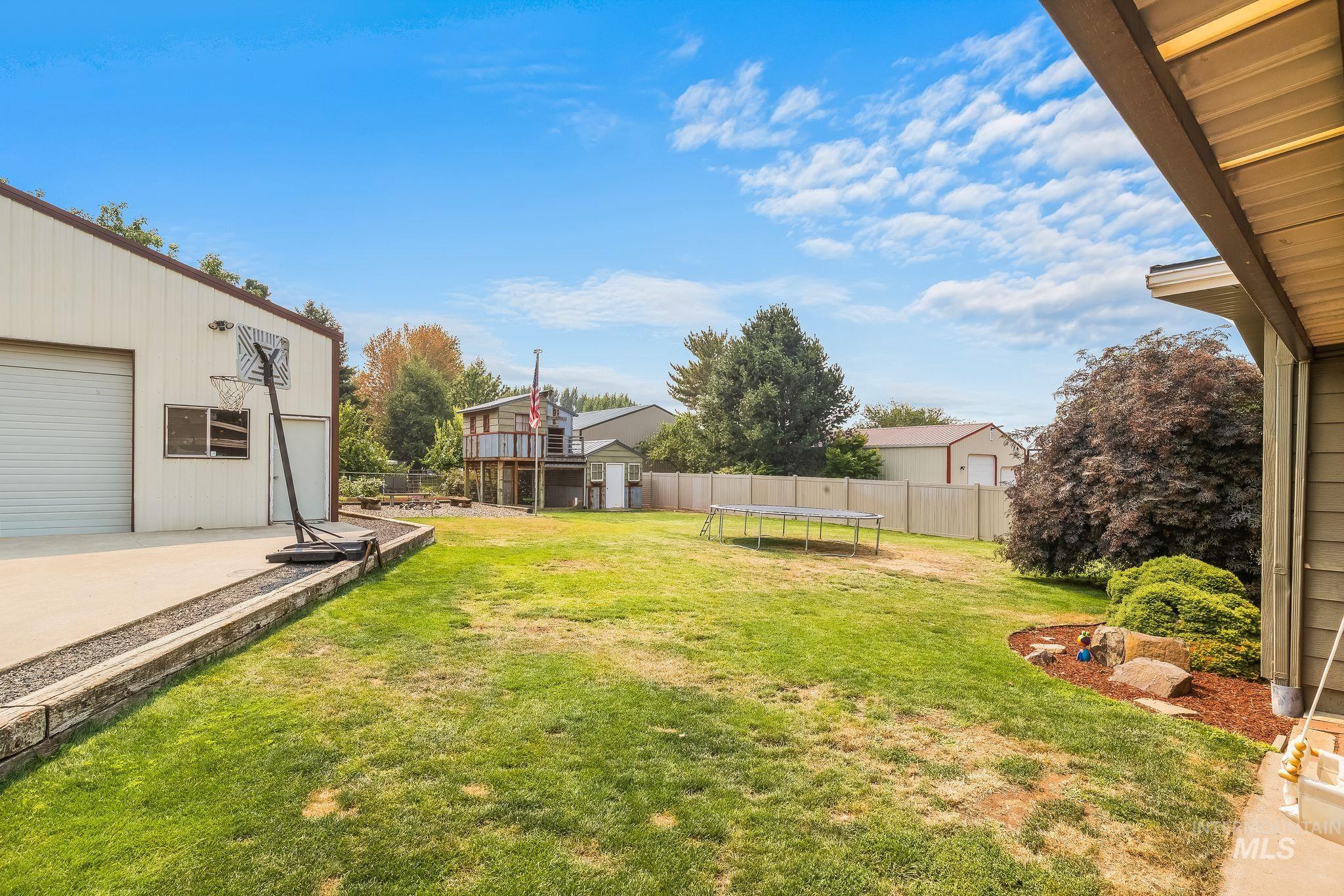 1734 Burrell Ave, Lewiston, Idaho 83501, 4 Bedrooms, 2 Bathrooms, Residential For Sale, Price $599,900, 98996261