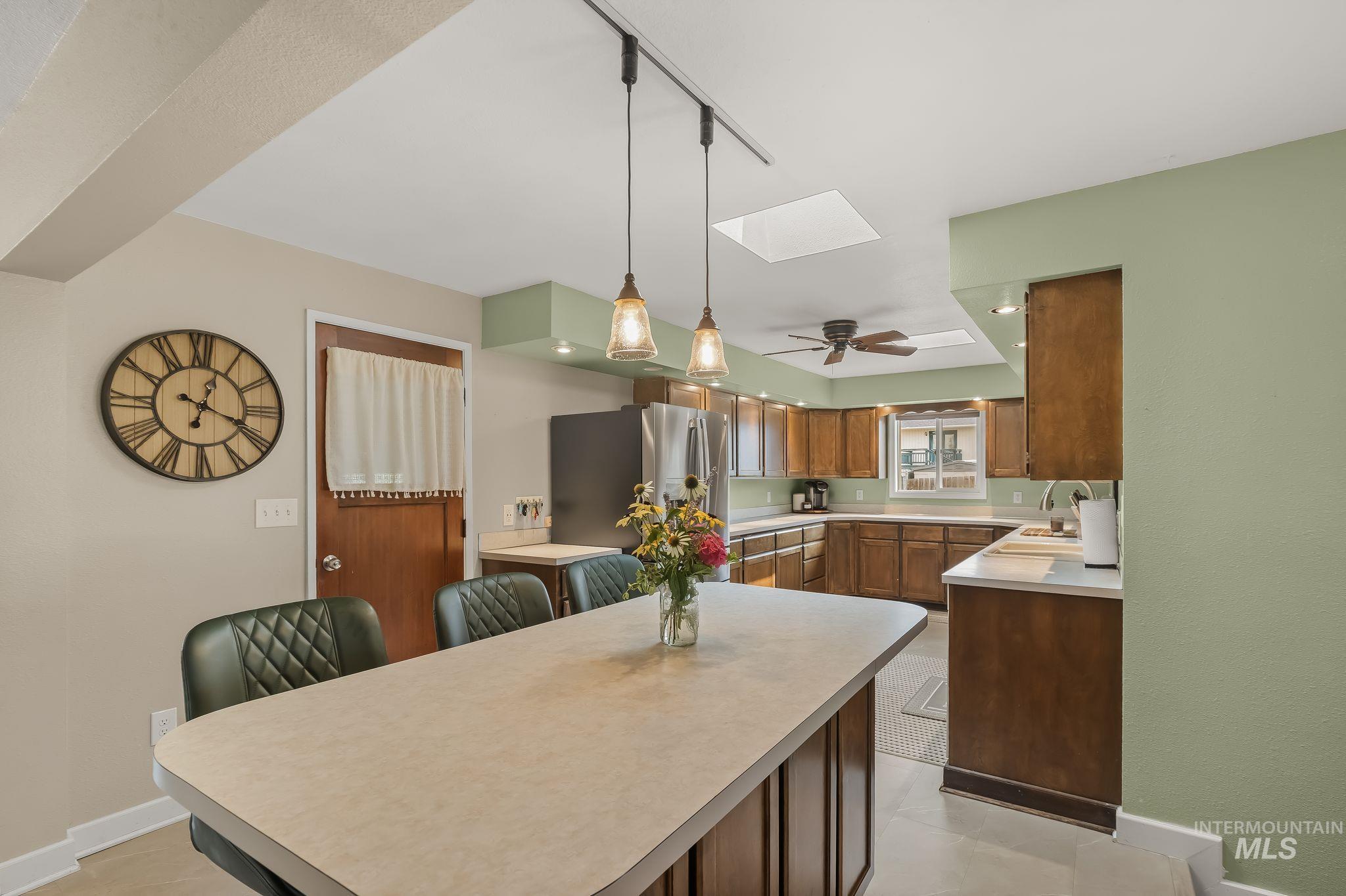 1734 Burrell Ave, Lewiston, Idaho 83501, 4 Bedrooms, 2 Bathrooms, Residential For Sale, Price $599,900, 98996261