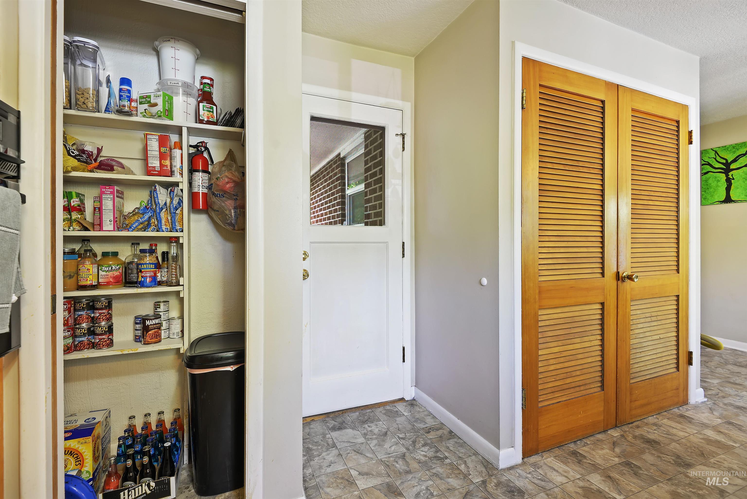 1206 S Owyhee St., Boise, Idaho 83705, 2 Bedrooms, 1 Bathroom, Residential Income For Sale, Price $725,000,MLS 98996262