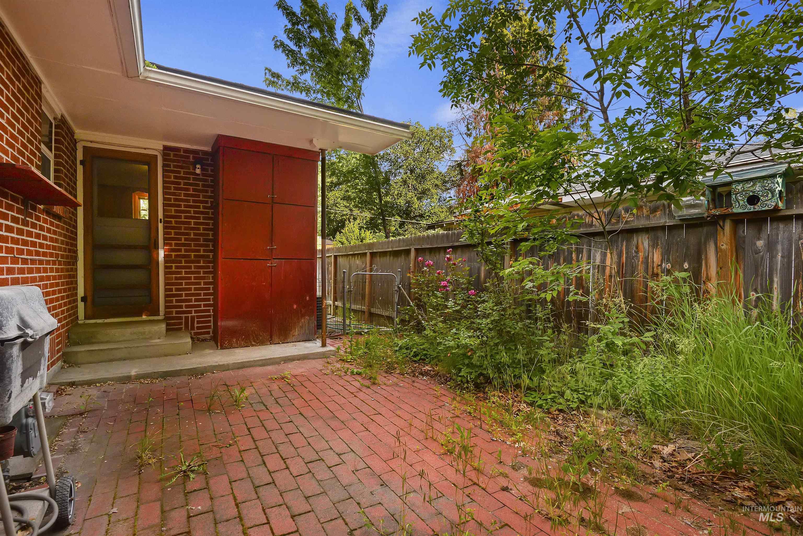 1206 S Owyhee St., Boise, Idaho 83705, 2 Bedrooms, 1 Bathroom, Residential Income For Sale, Price $725,000,MLS 98996262