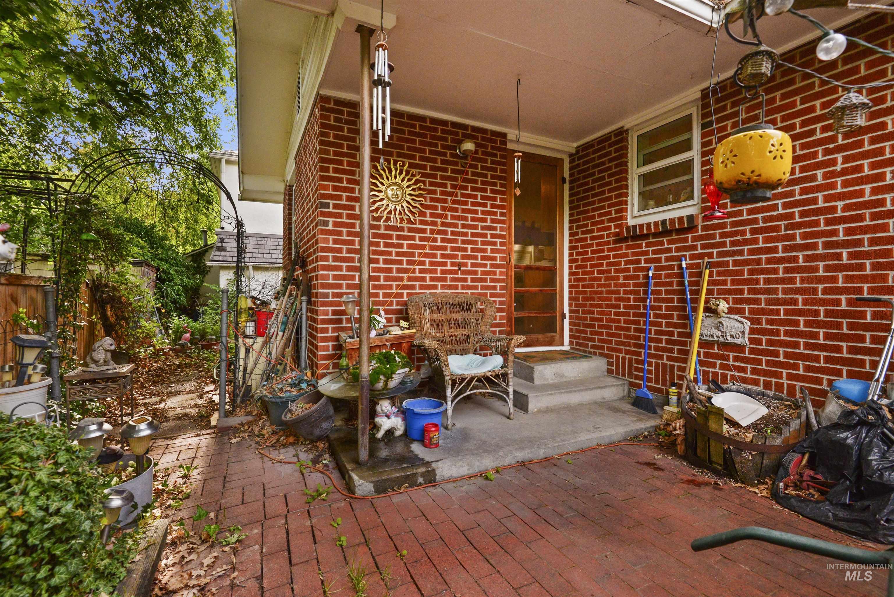 1206 S Owyhee St., Boise, Idaho 83705, 2 Bedrooms, 1 Bathroom, Residential Income For Sale, Price $725,000,MLS 98996262