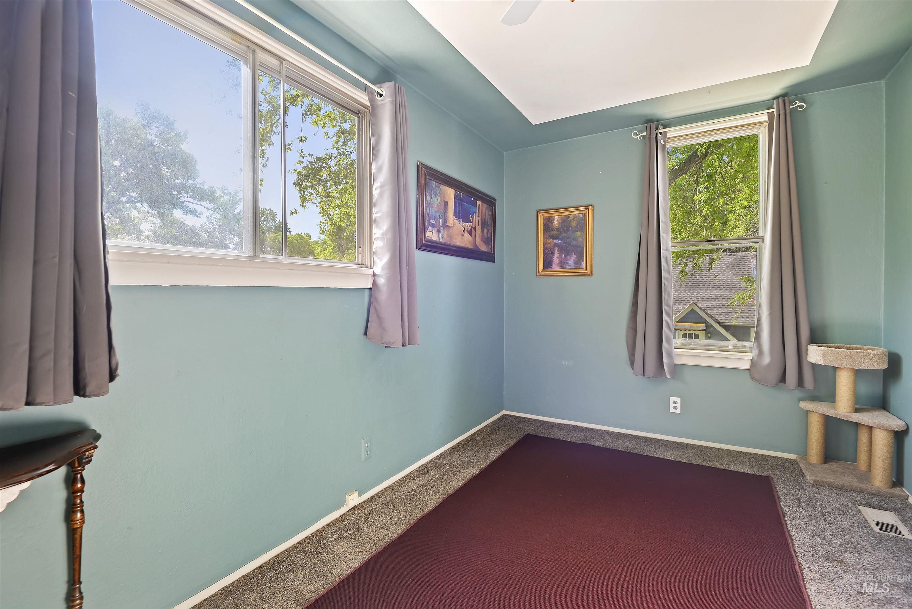 1206 S Owyhee St., Boise, Idaho 83705, 2 Bedrooms, 1 Bathroom, Residential Income For Sale, Price $725,000,MLS 98996262