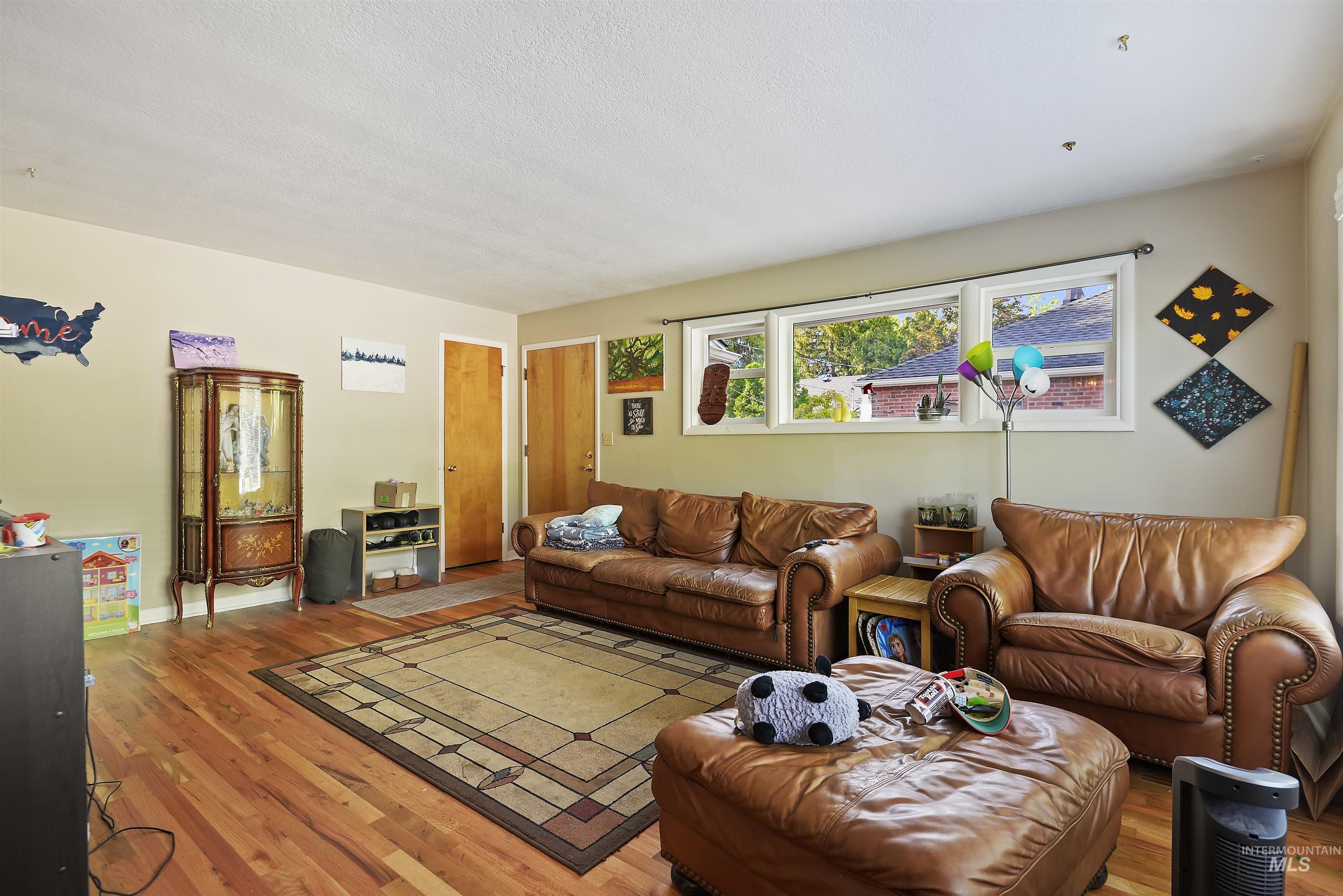 1206 S Owyhee St., Boise, Idaho 83705, 2 Bedrooms, 1 Bathroom, Residential Income For Sale, Price $725,000,MLS 98996262