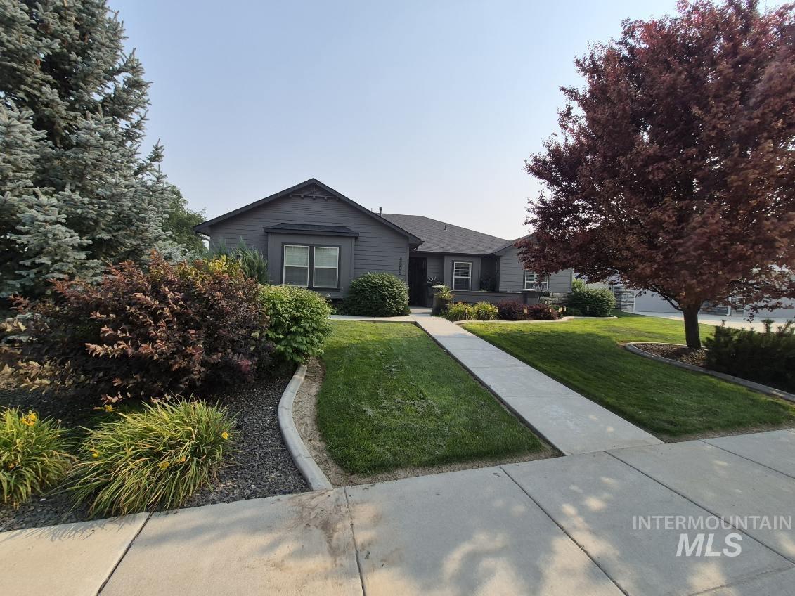 4805 Middlesboro Way, Caldwell, Idaho 83607, 3 Bedrooms, 2 Bathrooms, Residential For Sale, Price $579,999,MLS 98996266