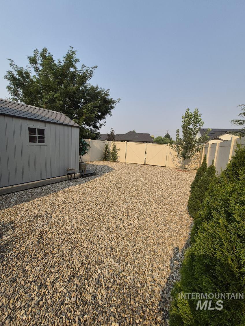 4805 Middlesboro Way, Caldwell, Idaho 83607, 3 Bedrooms, 2 Bathrooms, Residential For Sale, Price $579,999,MLS 98996266
