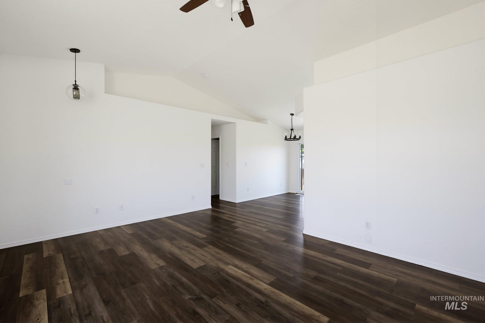 817 Settlers Dr, Caldwell, Idaho 83605, 3 Bedrooms, 2 Bathrooms, Residential For Sale, Price $348,000, 98996272