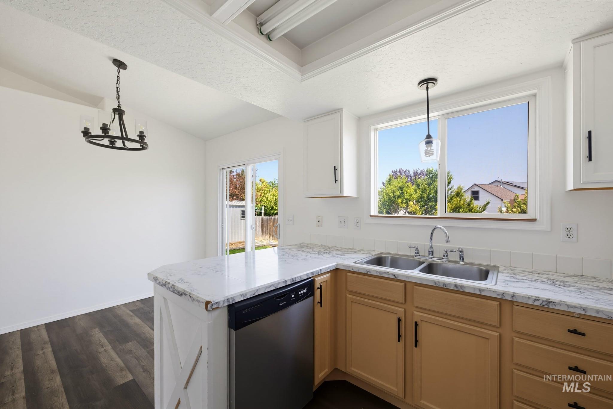 817 Settlers Dr, Caldwell, Idaho 83605, 3 Bedrooms, 2 Bathrooms, Residential For Sale, Price $348,000, 98996272