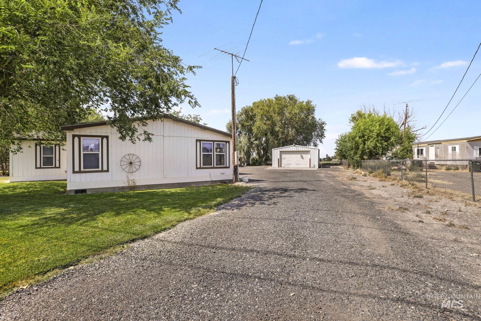 1506 E 4150 N, Buhl, Idaho 83316, 3 Bedrooms, 2 Bathrooms, Residential For Sale, Price $340,000, 98996273