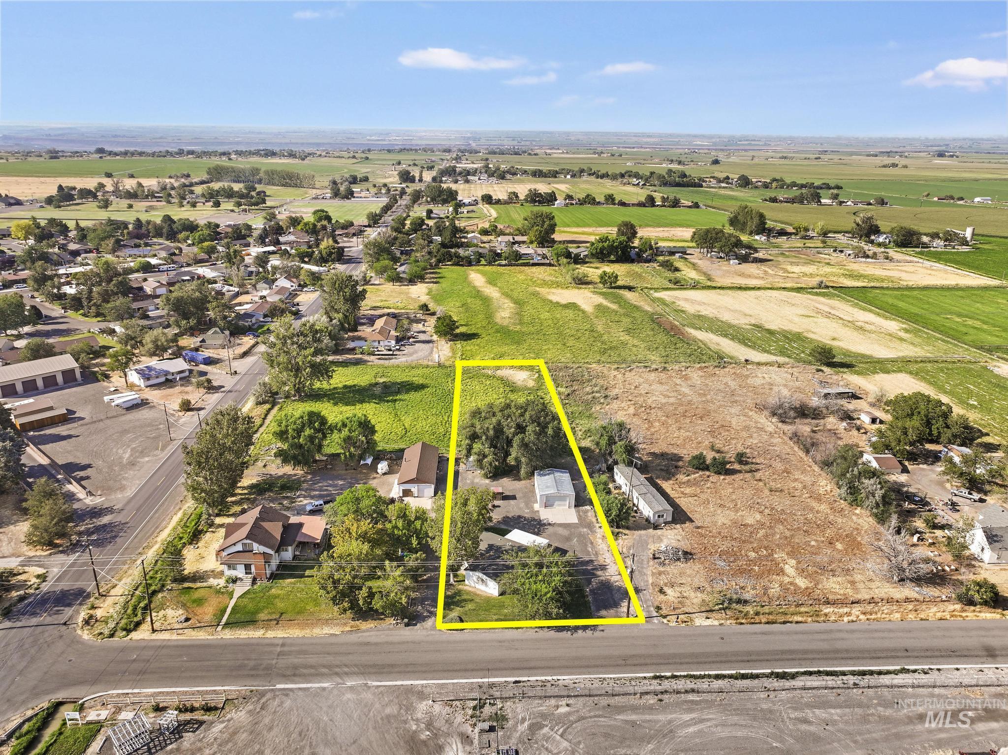 1506 E 4150 N, Buhl, Idaho 83316, 3 Bedrooms, 2 Bathrooms, Residential For Sale, Price $340,000, 98996273