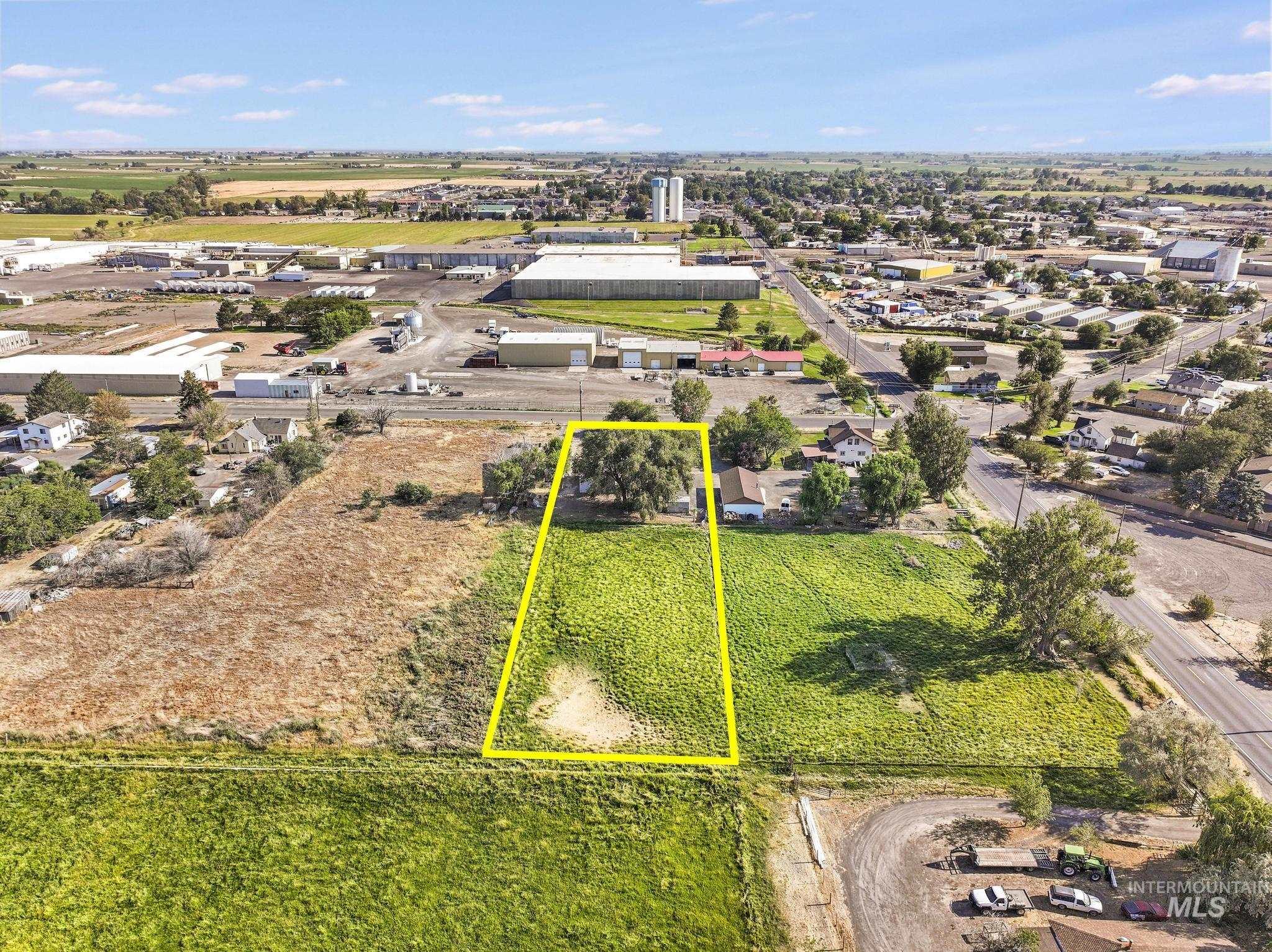 1506 E 4150 N, Buhl, Idaho 83316, 3 Bedrooms, 2 Bathrooms, Residential For Sale, Price $340,000, 98996273