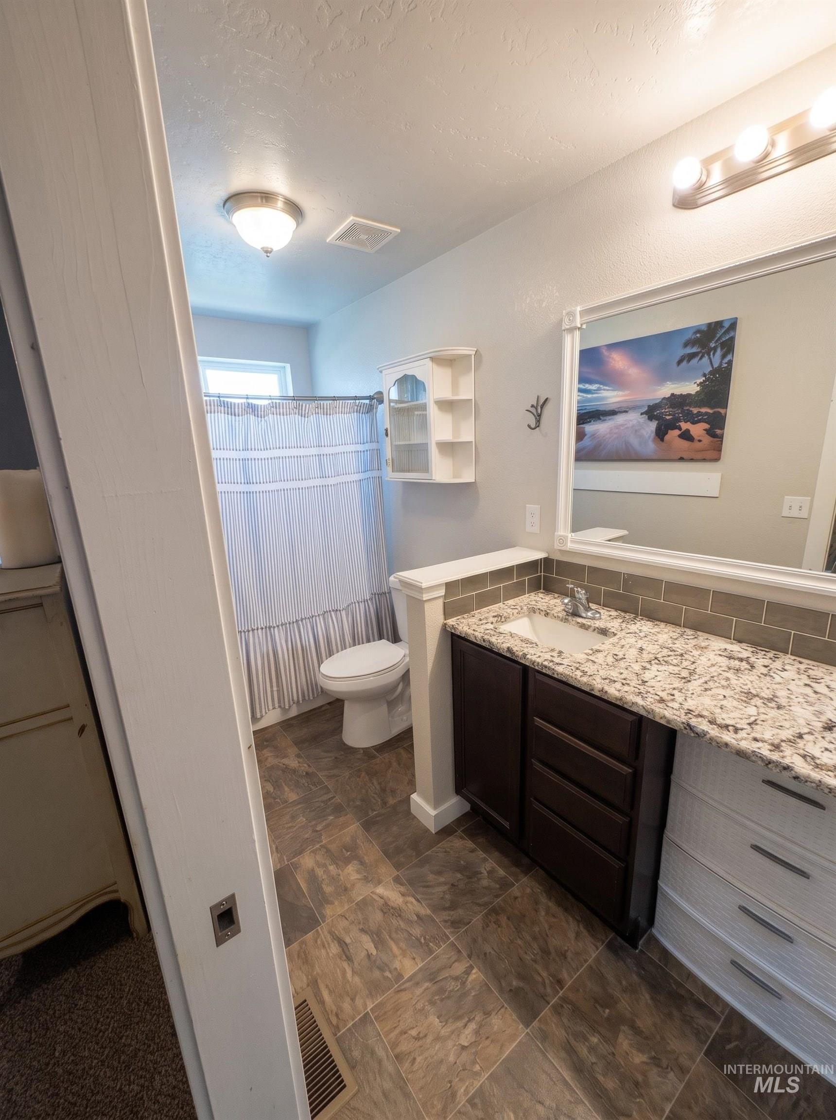 543 Forty Niner Ct, Middleton, Idaho 83644, 3 Bedrooms, 2 Bathrooms, Residential For Sale, Price $390,000, 98996277