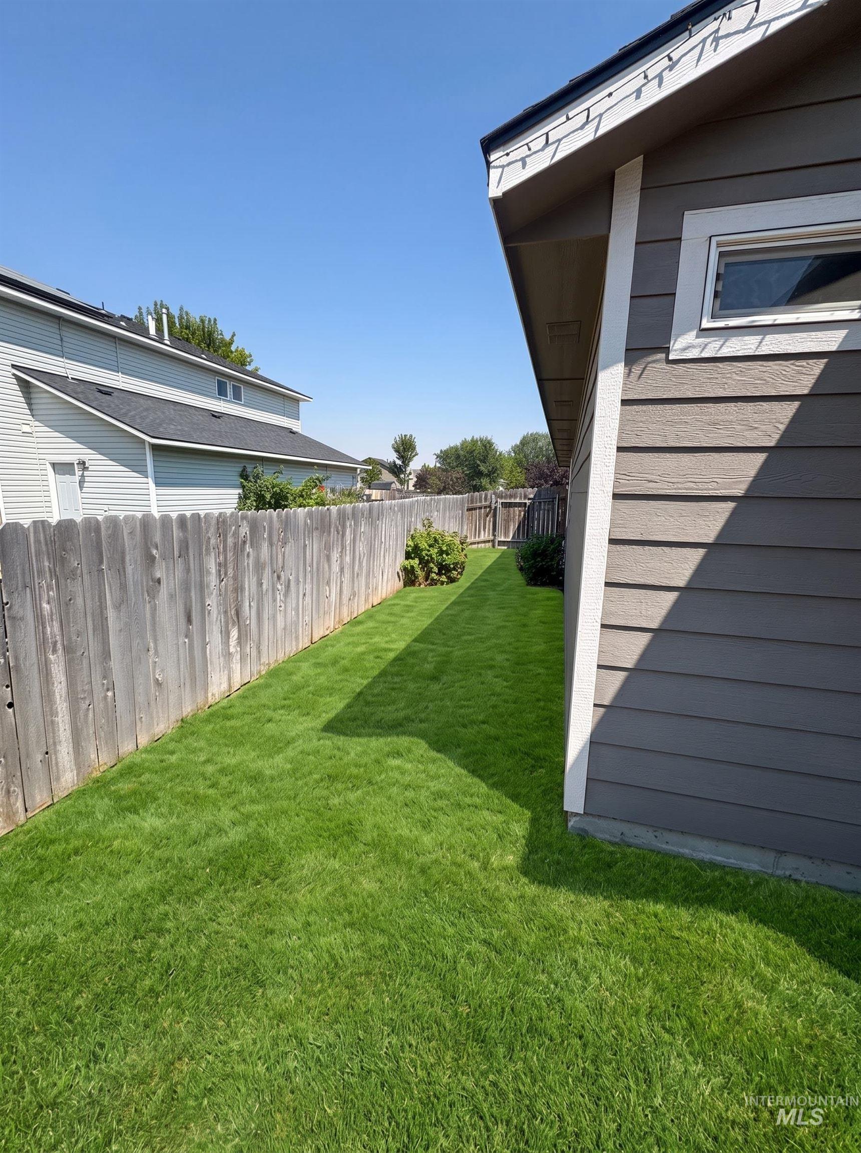 543 Forty Niner Ct, Middleton, Idaho 83644, 3 Bedrooms, 2 Bathrooms, Residential For Sale, Price $390,000, 98996277