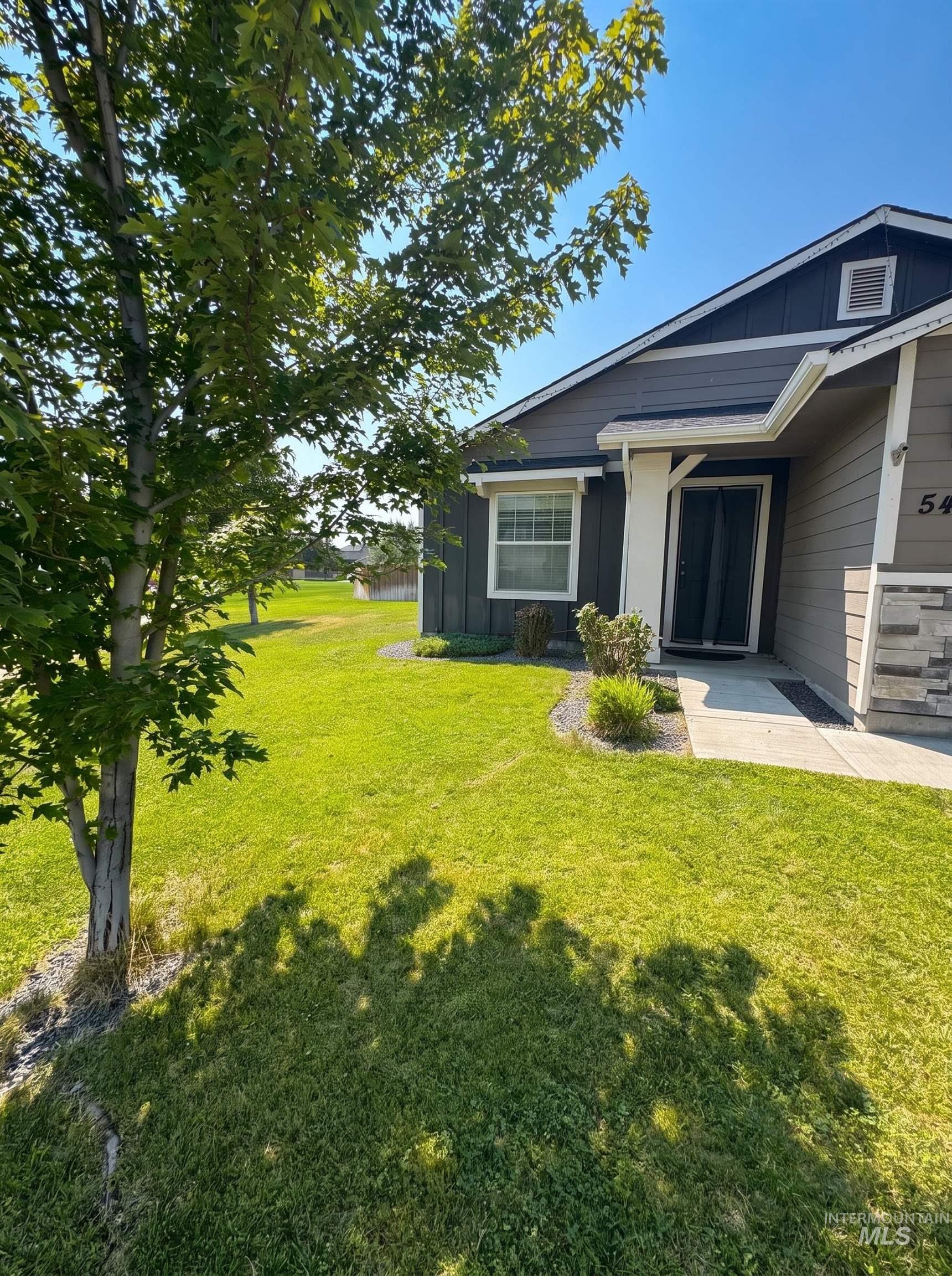 543 Forty Niner Ct, Middleton, Idaho 83644, 3 Bedrooms, 2 Bathrooms, Residential For Sale, Price $390,000, 98996277