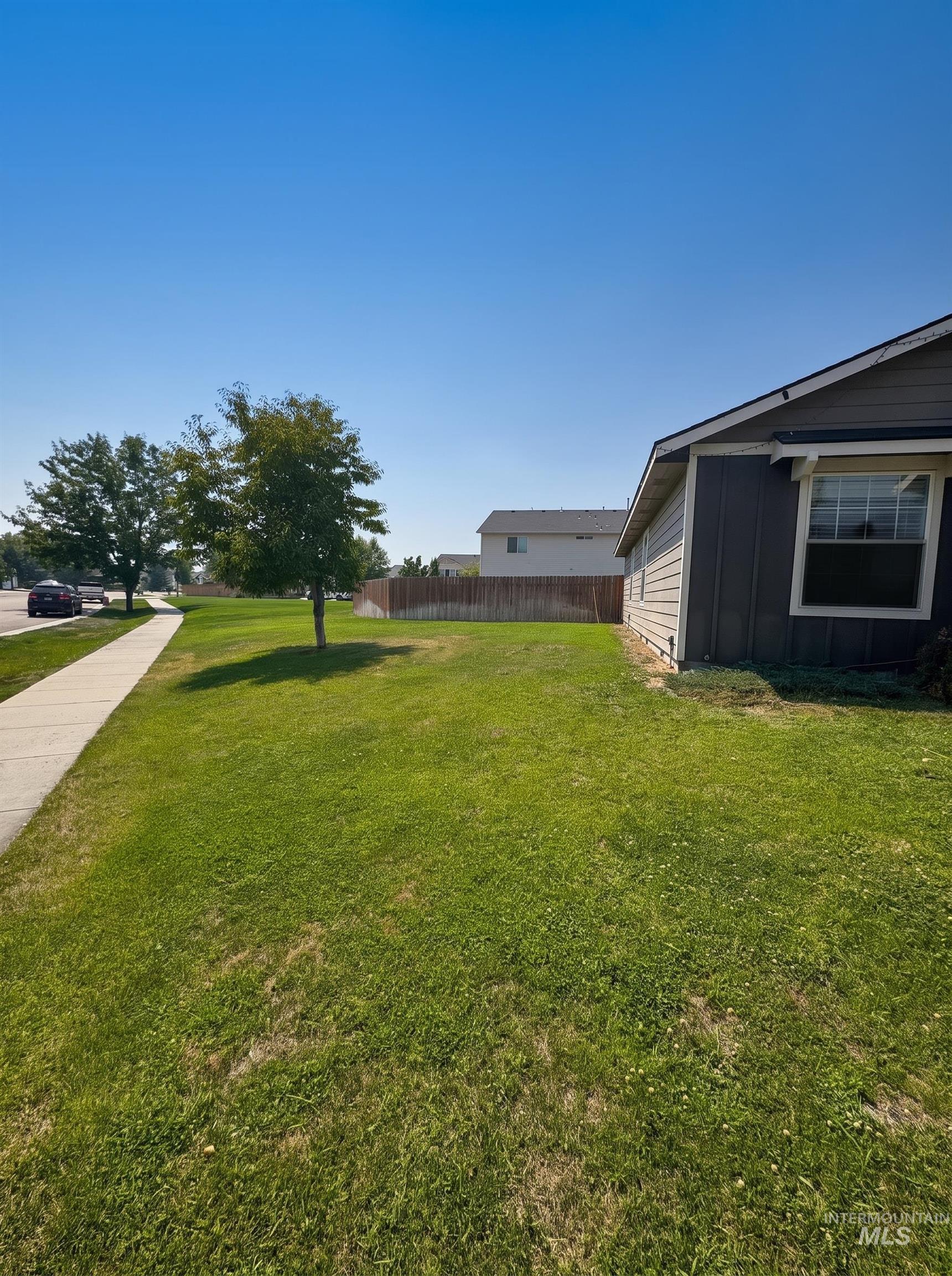 543 Forty Niner Ct, Middleton, Idaho 83644, 3 Bedrooms, 2 Bathrooms, Residential For Sale, Price $390,000, 98996277
