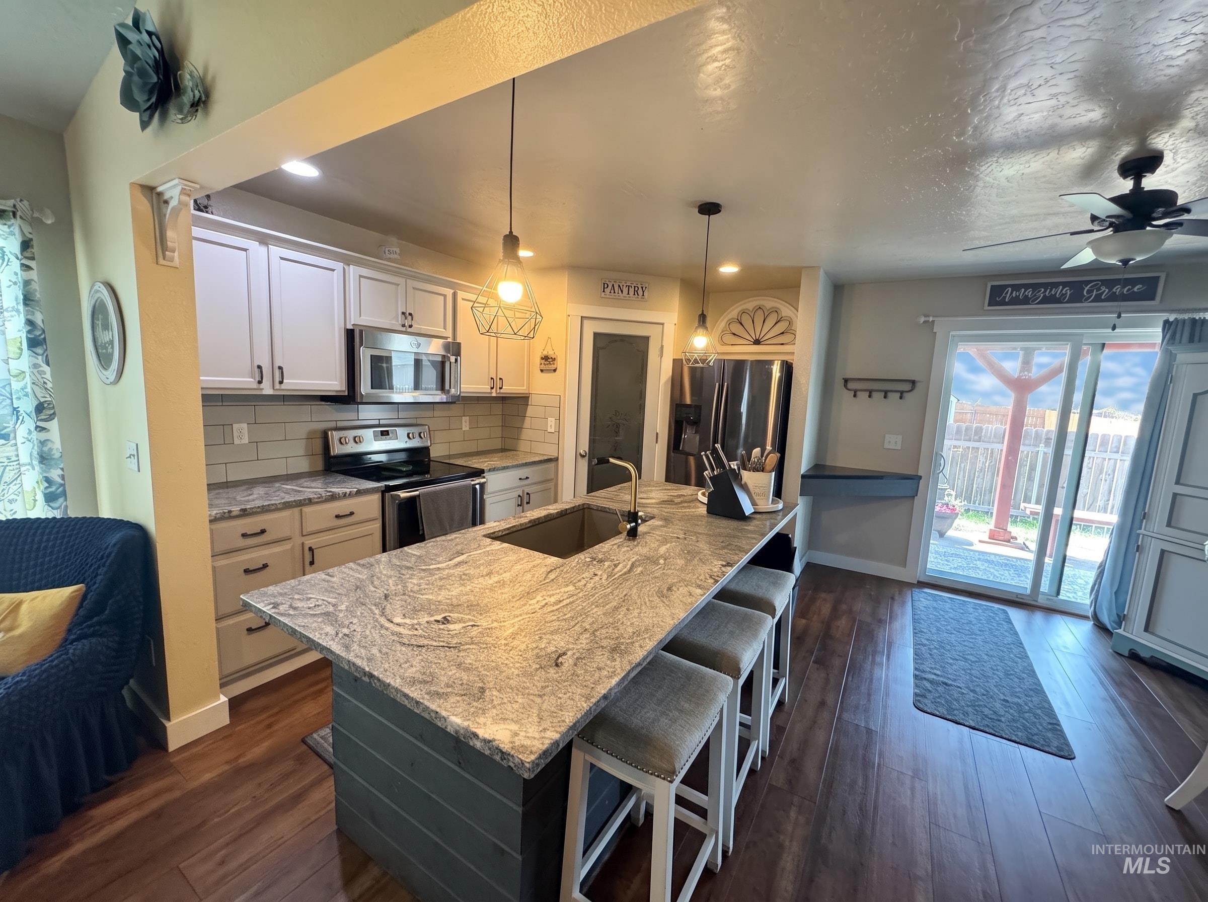 543 Forty Niner Ct, Middleton, Idaho 83644, 3 Bedrooms, 2 Bathrooms, Residential For Sale, Price $390,000, 98996277