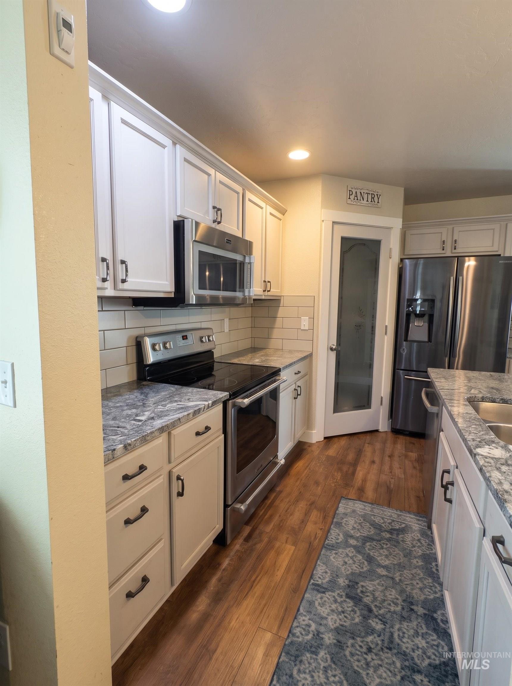 543 Forty Niner Ct, Middleton, Idaho 83644, 3 Bedrooms, 2 Bathrooms, Residential For Sale, Price $390,000, 98996277
