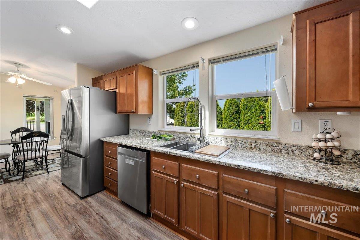 2048 E 3050 S, Wendell, Idaho 83355, 3 Bedrooms, 2 Bathrooms, Residential For Sale, Price $514,999, 98996278