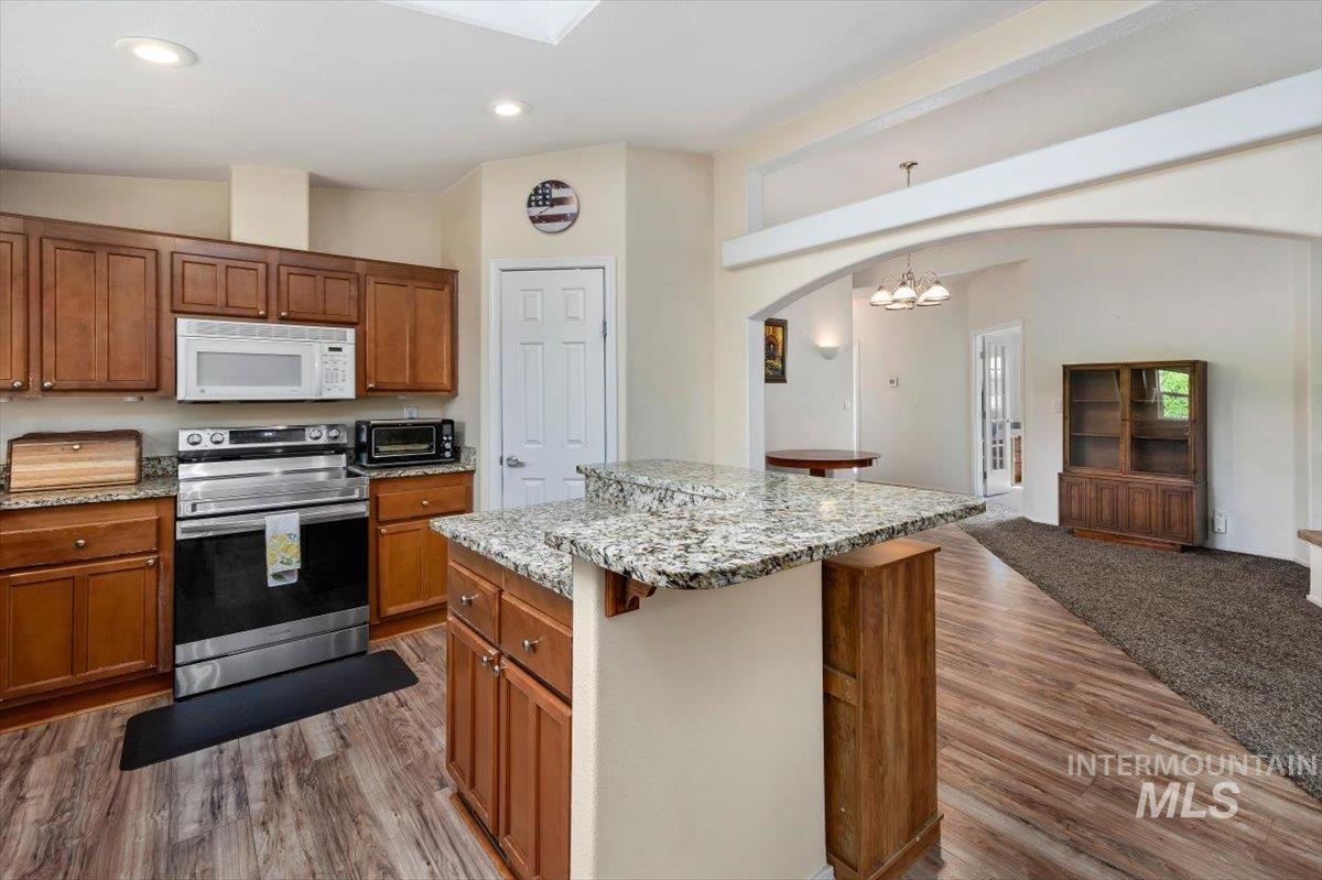 2048 E 3050 S, Wendell, Idaho 83355, 3 Bedrooms, 2 Bathrooms, Residential For Sale, Price $514,999, 98996278