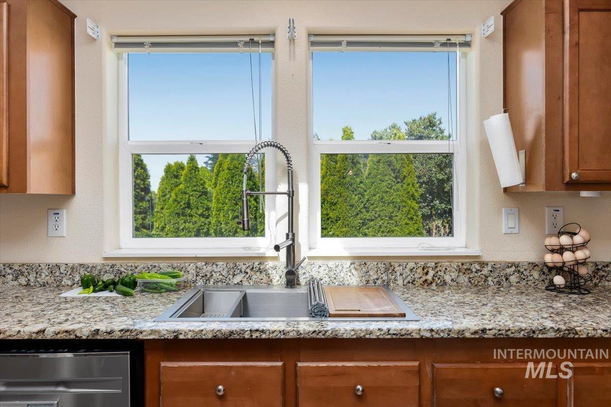 2048 E 3050 S, Wendell, Idaho 83355, 3 Bedrooms, 2 Bathrooms, Residential For Sale, Price $514,999, 98996278