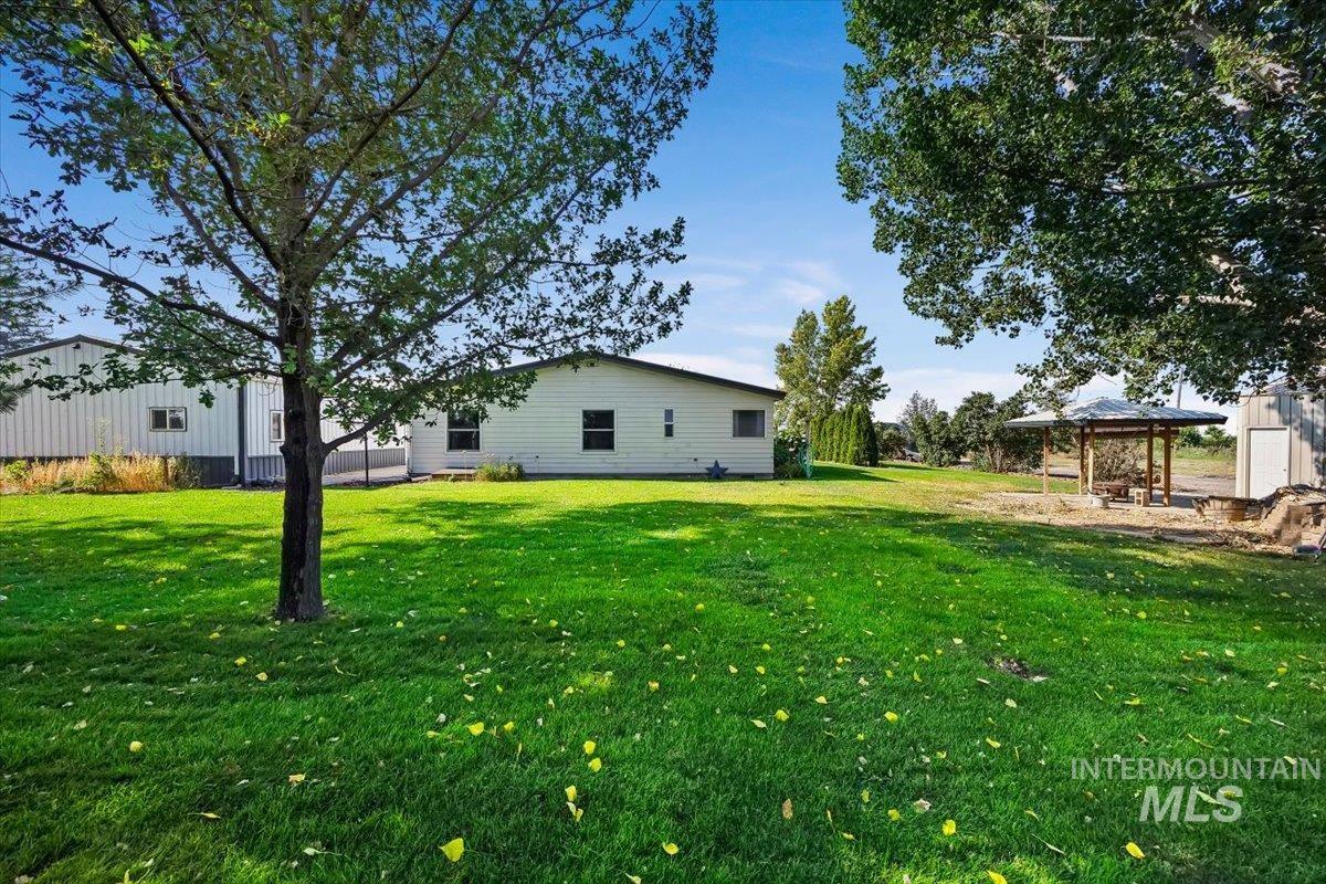 2048 E 3050 S, Wendell, Idaho 83355, 3 Bedrooms, 2 Bathrooms, Residential For Sale, Price $514,999, 98996278