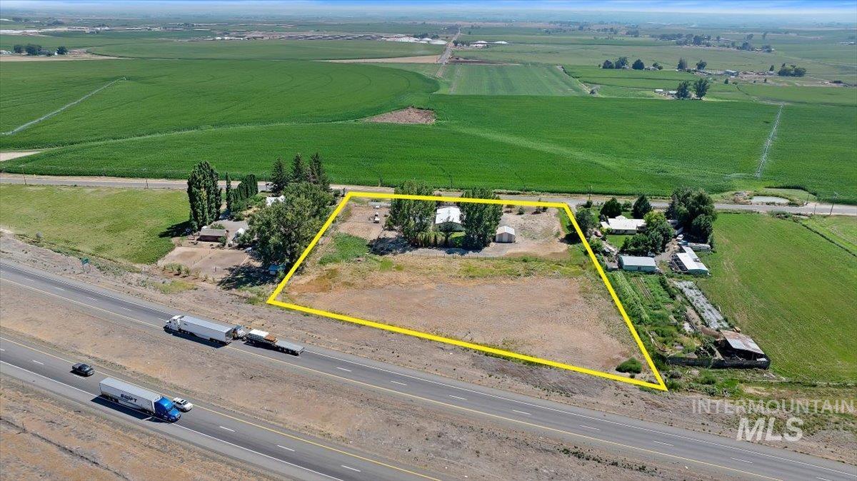 2048 E 3050 S, Wendell, Idaho 83355, 3 Bedrooms, 2 Bathrooms, Residential For Sale, Price $514,999, 98996278