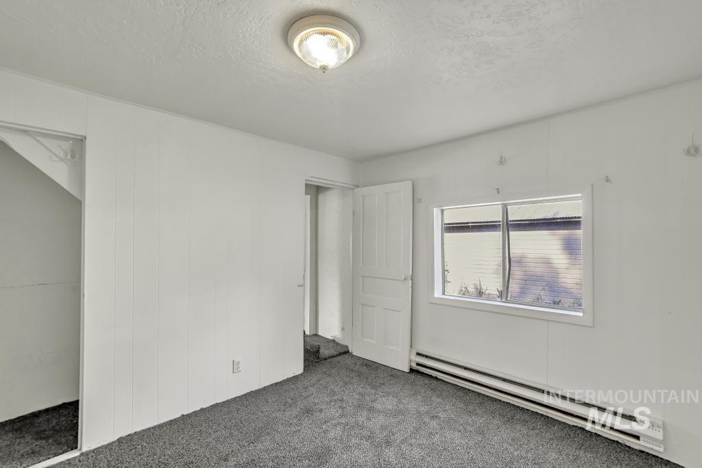 220 Kootenai Ave, Richfield, Idaho 83349, 3 Bedrooms, 1 Bathroom, Residential For Sale, Price $300,000, 98996286