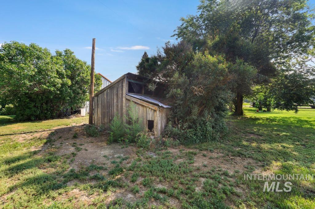 220 Kootenai Ave, Richfield, Idaho 83349, 3 Bedrooms, 1 Bathroom, Residential For Sale, Price $300,000, 98996286