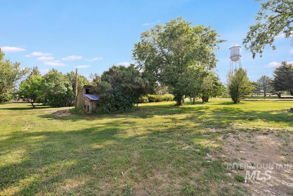 220 Kootenai Ave, Richfield, Idaho 83349, 3 Bedrooms, 1 Bathroom, Residential For Sale, Price $300,000, 98996286