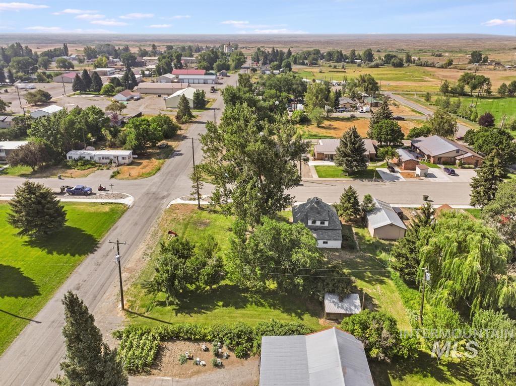 220 Kootenai Ave, Richfield, Idaho 83349, 3 Bedrooms, 1 Bathroom, Residential For Sale, Price $300,000, 98996286