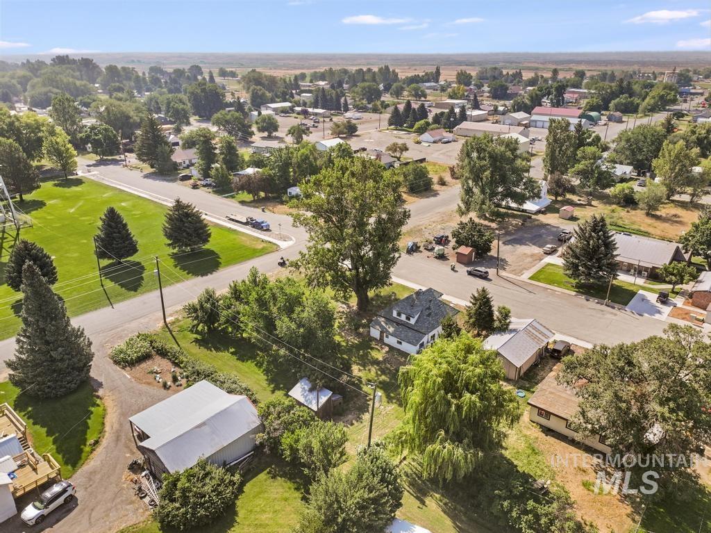 220 Kootenai Ave, Richfield, Idaho 83349, 3 Bedrooms, 1 Bathroom, Residential For Sale, Price $300,000, 98996286