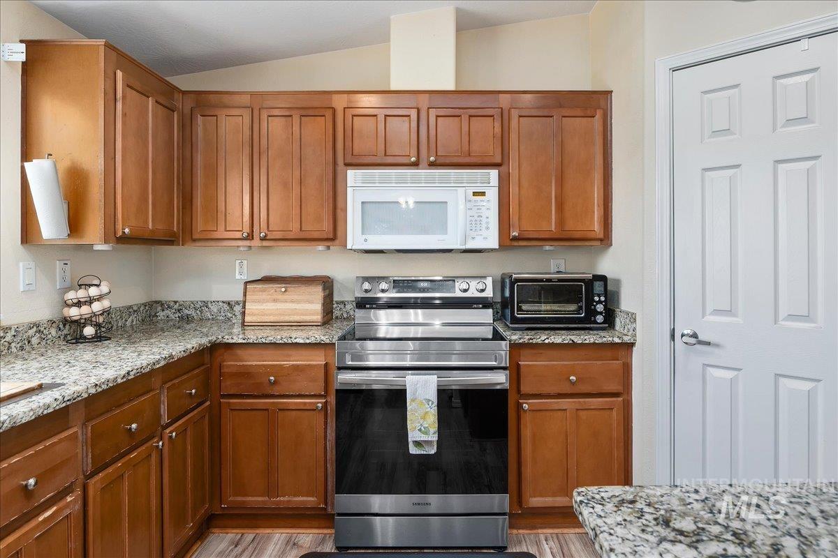 2048 E 3050 S, Wendell, Idaho 83355, 3 Bedrooms, 2 Bathrooms, Residential For Sale, Price $514,999, 98996287