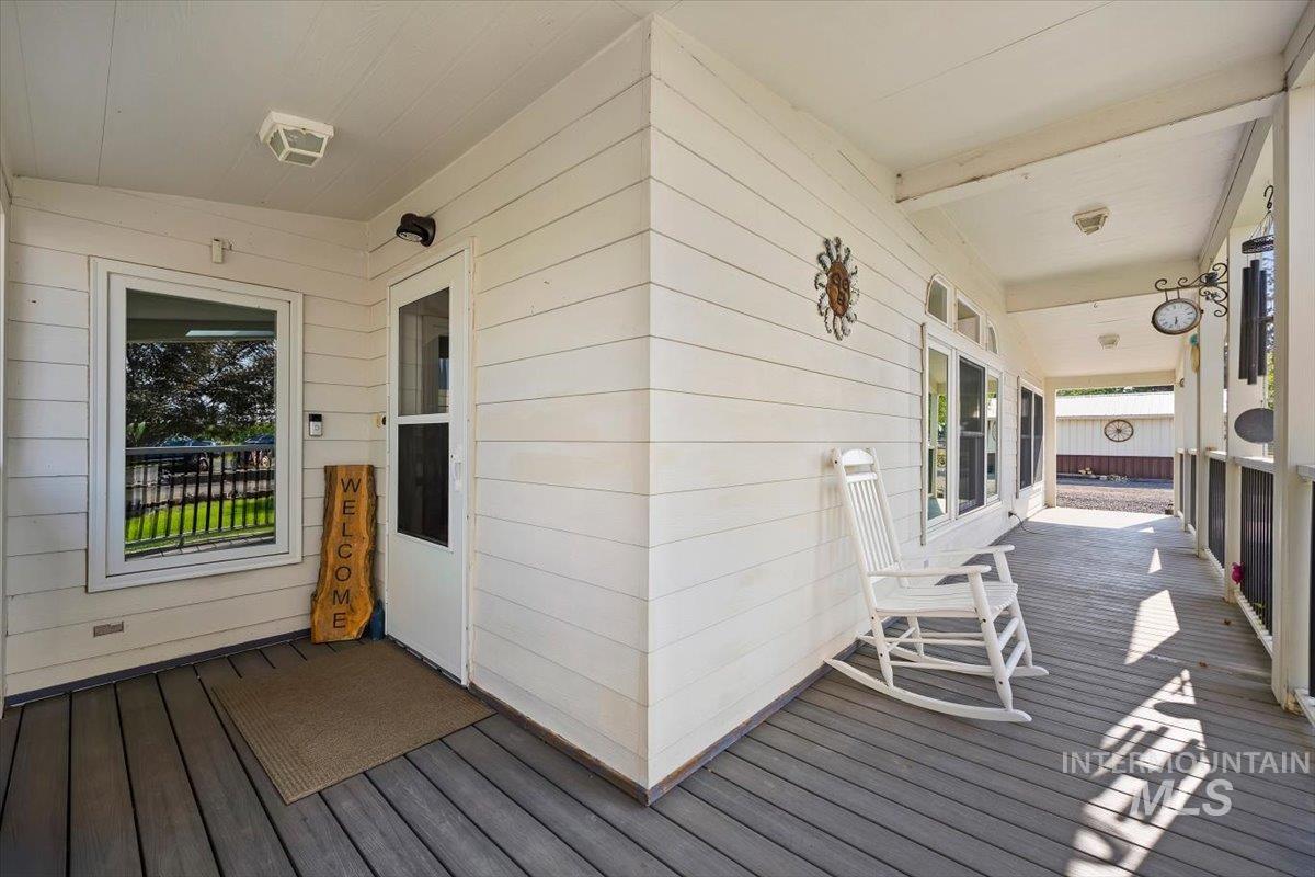 2048 E 3050 S, Wendell, Idaho 83355, 3 Bedrooms, 2 Bathrooms, Residential For Sale, Price $514,999, 98996287