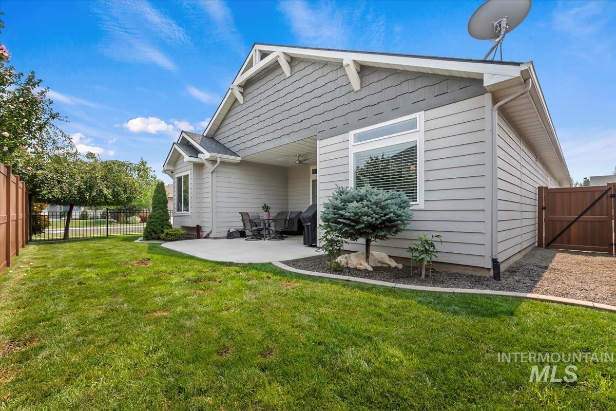 1278 W Bolton Ln, Eagle, Idaho 83646, 3 Bedrooms, 2 Bathrooms, Residential For Sale, Price $595,000, 98996289