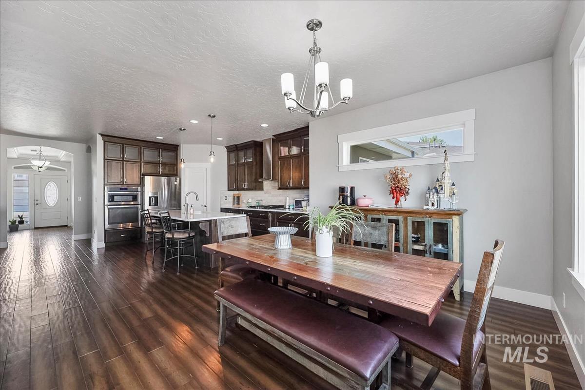 2334 N Van Dyke, Kuna, Idaho 83634, 4 Bedrooms, 2.5 Bathrooms, Residential For Sale, Price $599,900, 98996294