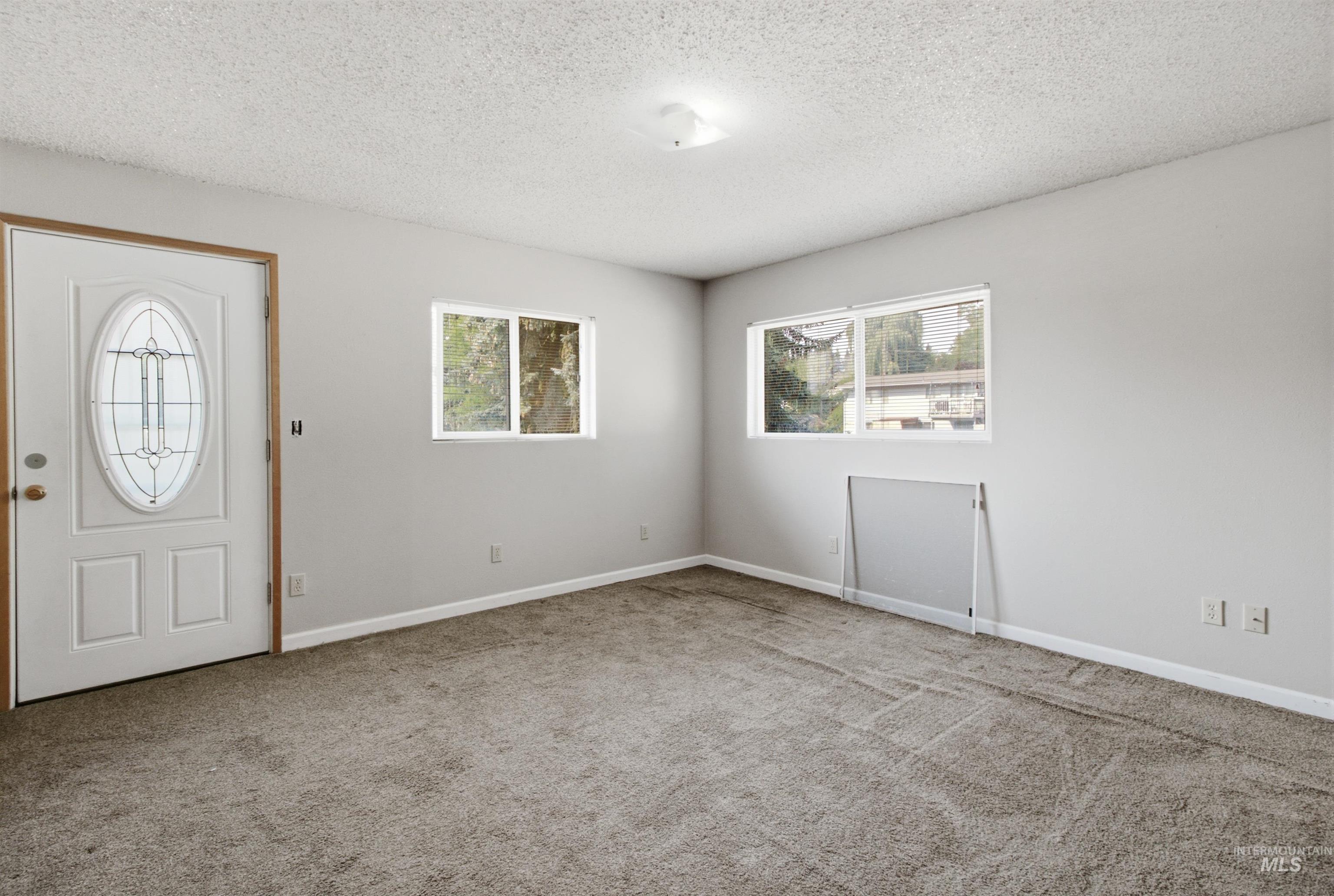 923 N Cleveland St, Moscow, Idaho 83843, 4 Bedrooms, 3 Bathrooms, Residential For Sale, Price $455,000, 98996300