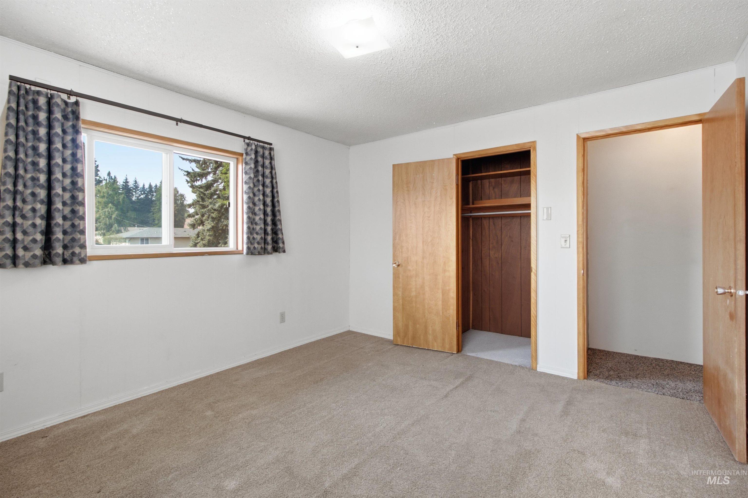 923 N Cleveland St, Moscow, Idaho 83843, 4 Bedrooms, 3 Bathrooms, Residential For Sale, Price $455,000, 98996300