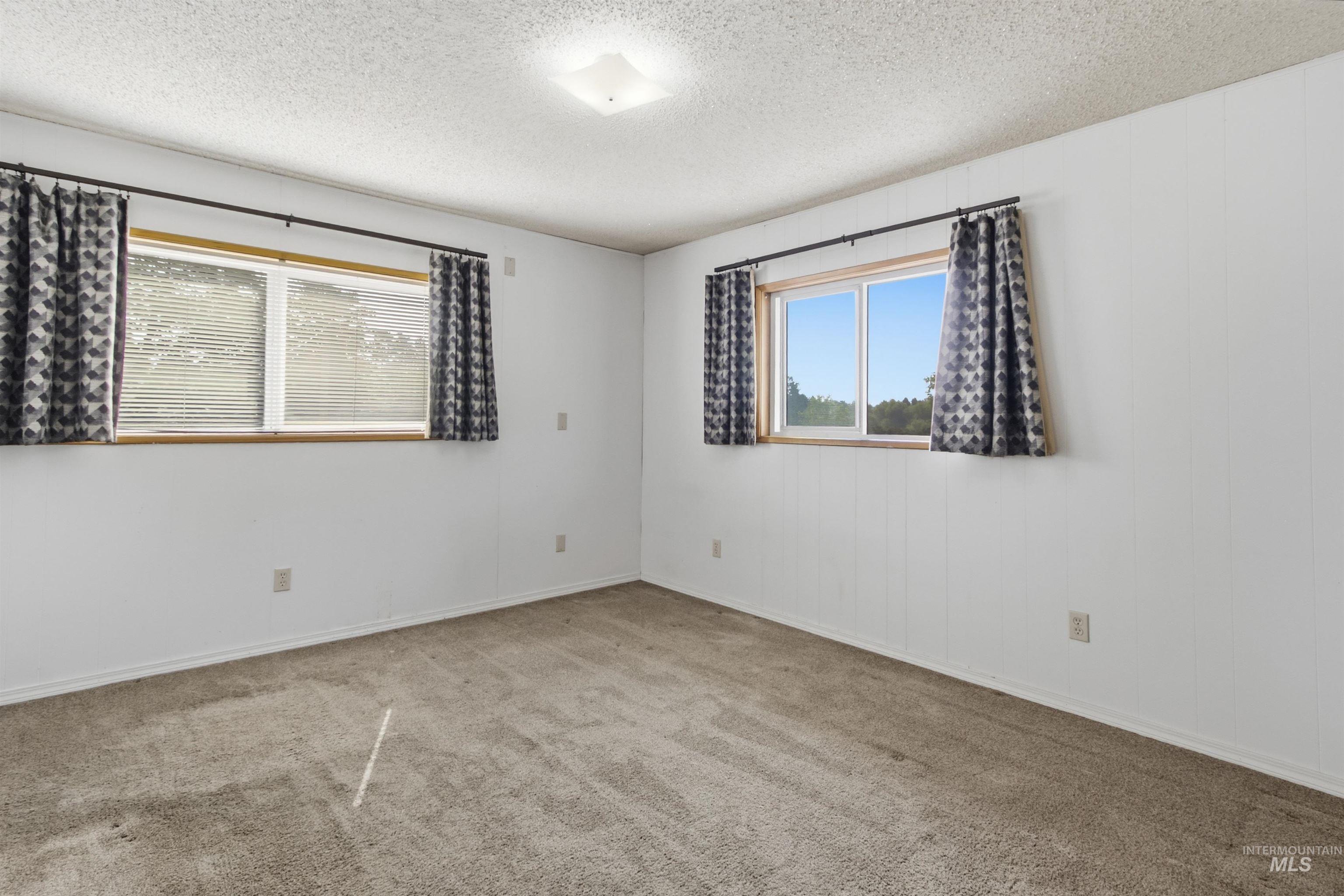 923 N Cleveland St, Moscow, Idaho 83843, 4 Bedrooms, 3 Bathrooms, Residential For Sale, Price $455,000, 98996300