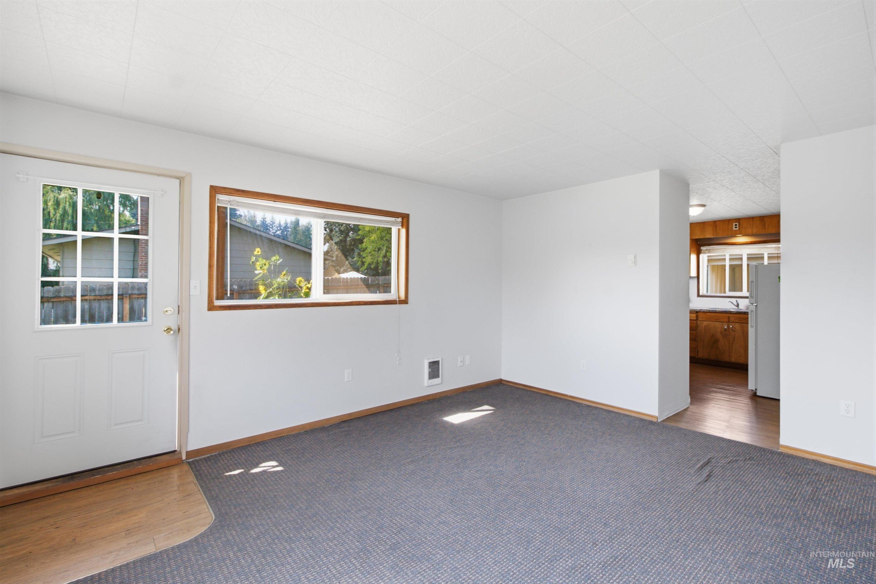 923 N Cleveland St, Moscow, Idaho 83843, 3 Bedrooms, 2 Bathrooms, Residential Income For Sale, Price $455,000, 98996301