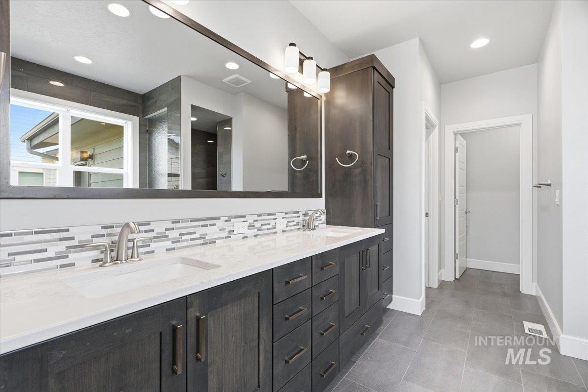 2620 N Rivington Ave, Eagle, Idaho 83616, 4 Bedrooms, 2.5 Bathrooms, Residential For Sale, Price $950,000, 98996302