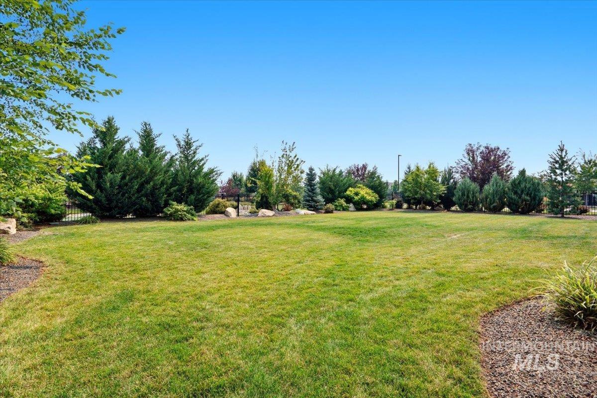 2620 N Rivington Ave, Eagle, Idaho 83616, 4 Bedrooms, 2.5 Bathrooms, Residential For Sale, Price $950,000, 98996302