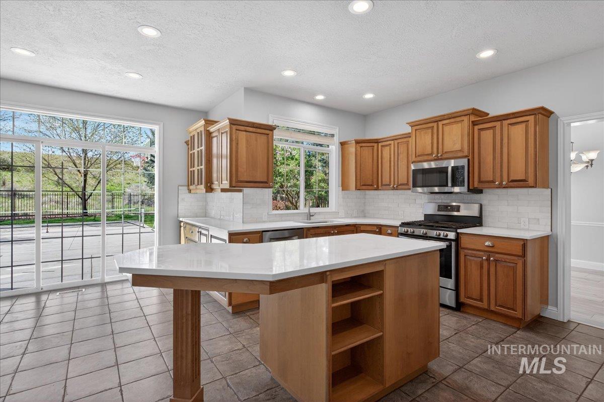 12935 N Schicks Ridge Rd, Boise, Idaho 83714, 4 Bedrooms, 2.5 Bathrooms, Residential For Sale, Price $860,000, 98996304