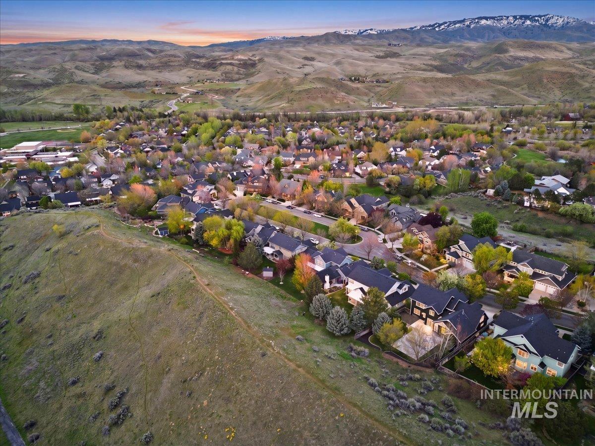 12935 N Schicks Ridge Rd, Boise, Idaho 83714, 4 Bedrooms, 2.5 Bathrooms, Residential For Sale, Price $860,000, 98996304